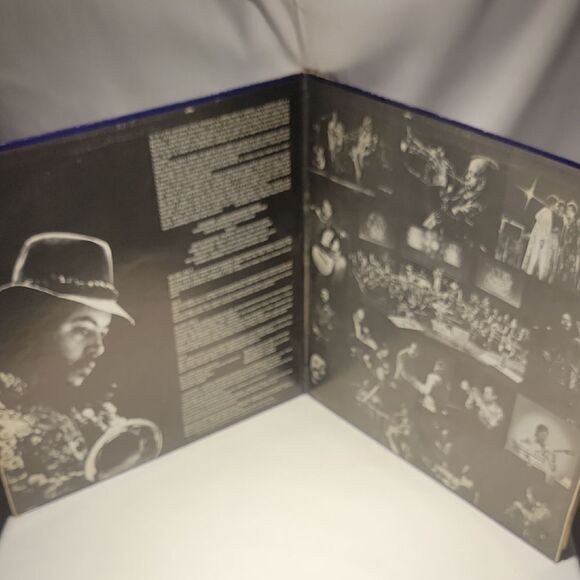 Chuck Mangione Concert Vinyl Record - Picture 2 of 7